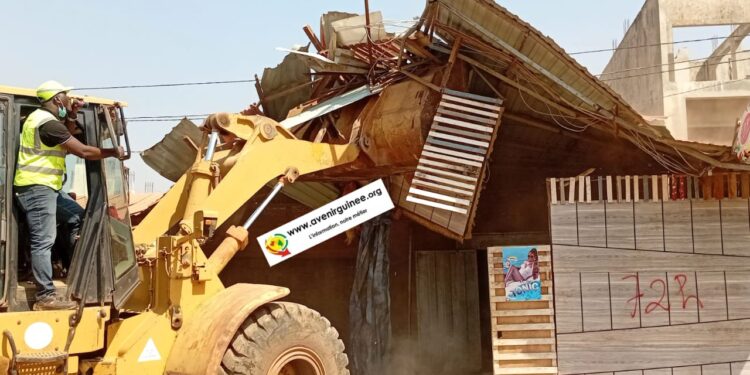 En direct de Nongo : les machines de l&rsquo;État poursuivent leur offensive