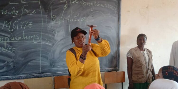 Kankan : L’ONG « Santé Espoir de Vie » clôture 3 jours de campagne de sensibilisation contre le VIH/SIDA en milieu scolaire