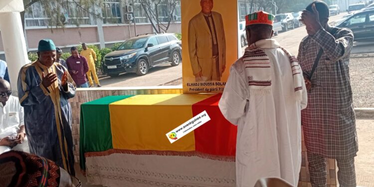 En direct de l&rsquo;hôpital Sino-guinéen : levée du corps du défunt ministre Moussa Solano