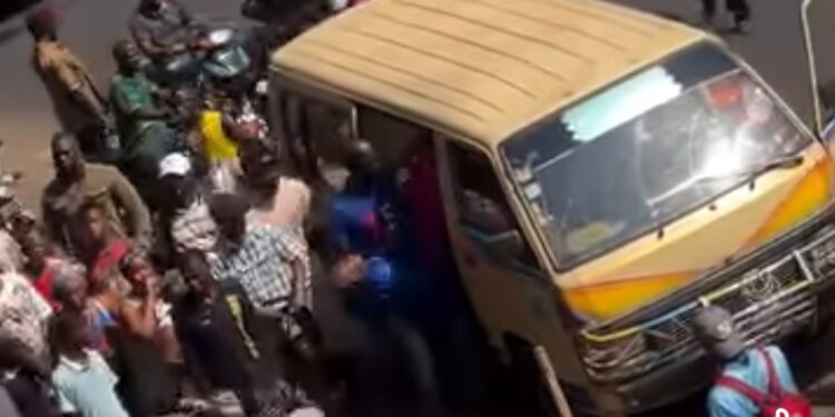 Dernière-minute : Un minibus renverse un vieillard à Gbessia