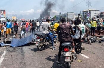 Goma sous les tirs, les ambassades attaquées à Kinshasa