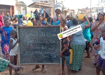 Urgent : un groupe de femmes manifeste à Conakry : « Nous souffrons… »