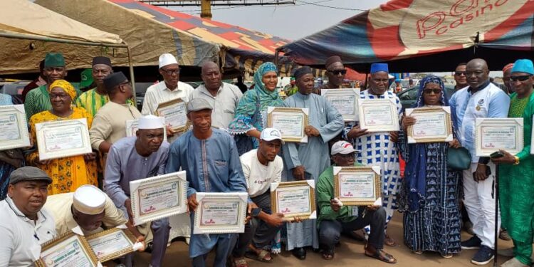 CONAKRY : La commune de Gbessia rend hommage aux anciens chefs de quartier