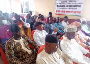 Gbessia: Mory Diakité reçoit les cadres du M.E pour discuter du gaspillage énergétique