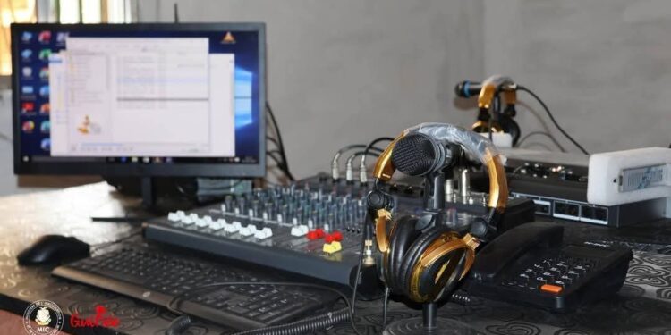 Kankan : la radio communautaire de Sabadou Baranama lancée par le Ministre Fana Soumah