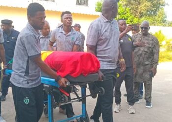 En direct de l&rsquo;hôpital Donka : levée du corps d&rsquo;Ibrahima Marco