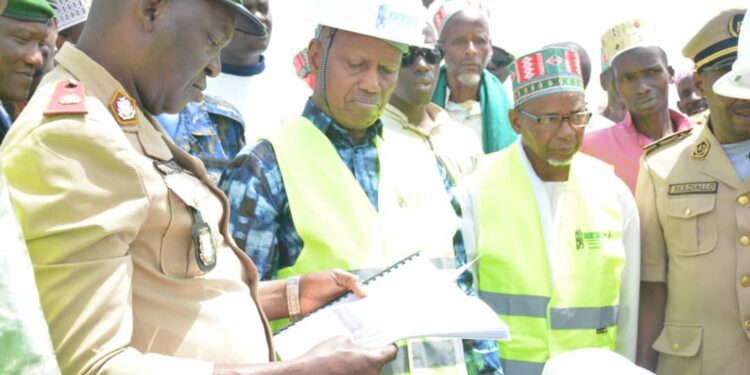 Infrastructure : Pose de la première pierre du siège régional du service monitoring de la HAC à Mamou