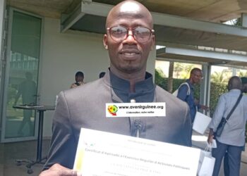 Le parti La Nouvelle-Guinée autorisé à poursuivre ses activités politiques