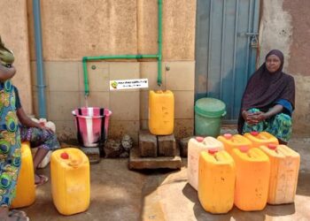 Journée Internationale de l’eau : À Conakry, l’eau, un luxe inaccessible pour de nombreux quartiers (réactions)