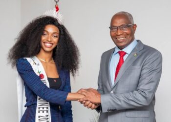 Le PM Bah Oury reçoit la miss Guinée 2025