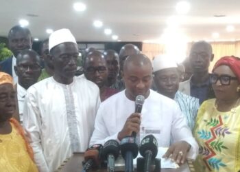 Dernière minute: une alliance de 53 partis politiques invite le Gl Doumbouya à se porter candidat à la présidentielle