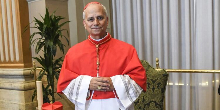 Robert Francis Prevost, 69 ans, est le nouveau Pape