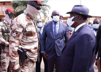 Gl Doumbouya annoncé en Côte d&rsquo;Ivoire : un activiste invite Ouatara à évoquer le cas de Foniké et Cie