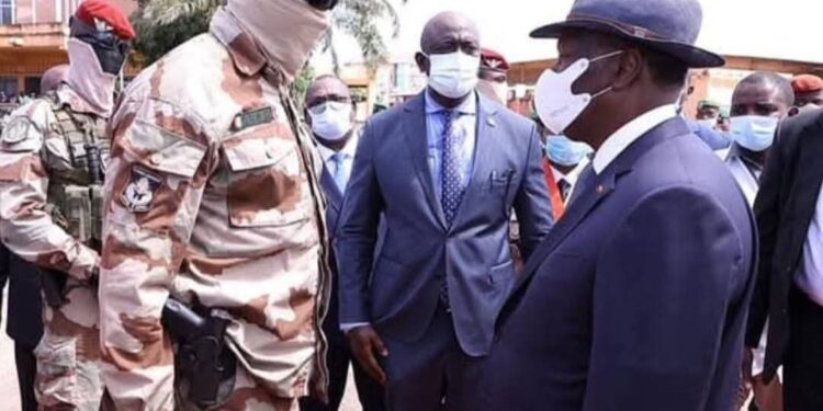 Gl Doumbouya annoncé en Côte d&rsquo;Ivoire : un activiste invite Ouatara à évoquer le cas de Foniké et Cie