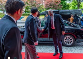 Le PM Bah Oury conduit une forte délégation Guinéenne au Japon 
