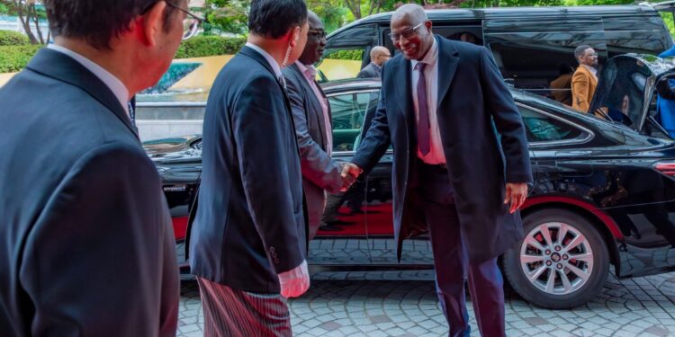 Le PM Bah Oury conduit une forte délégation Guinéenne au Japon 