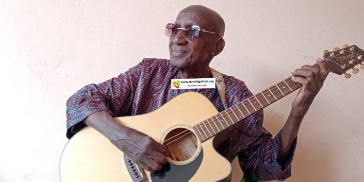 L’homme à la guitare d’or se dévoile à Avenirguinee : Sekou Bembeya dit tout ( Entretien)