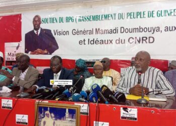 Des anciens cadres du RPG dont M&rsquo;bany Sangaré affirment leur soutien au Gl Doumbouya