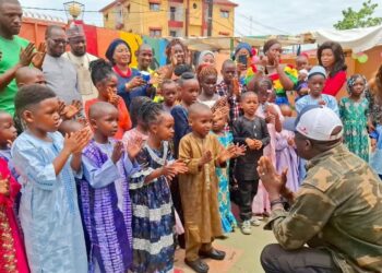 Fin d&rsquo;année scolaire à Ratoma : Ahmed Sékou en parfaite communion avec les tout-petits