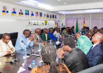 Le PM reçoit le Barreau de Guinée :  la reprise des activités au cœur des échanges