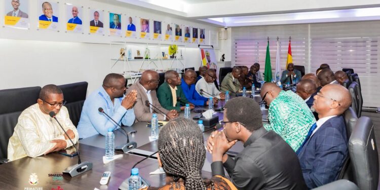 Le PM reçoit le Barreau de Guinée :  la reprise des activités au cœur des échanges