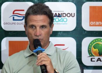 Le nouvel entraîneur du Syli appelle à l’union « On ne peut pas gagner si on n’est pas une famille »