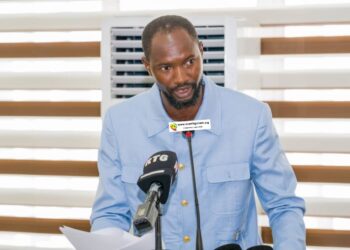 Jeter un nourrisson après sa naissance : que dit la loi ? On en parle avec Me Oumar