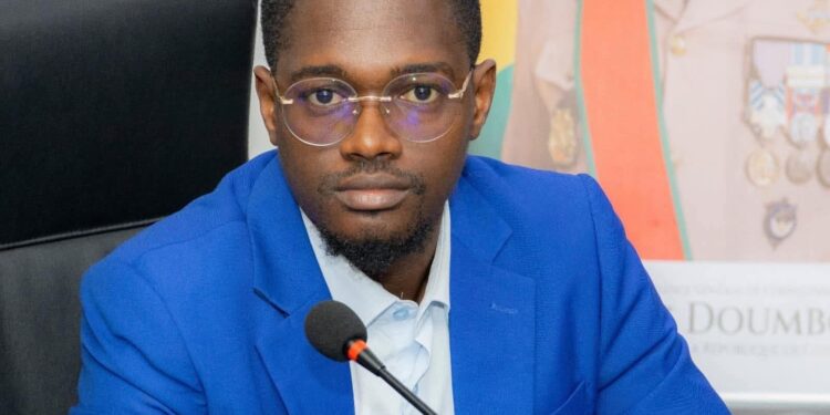 Des ennuis judiciaires pour le journaliste Djiba Milimono