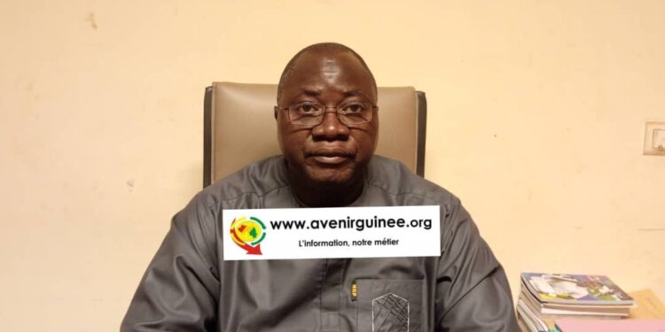 Élève filmé confondant le français au soussou : le ministère de l’Éducation déplore l’attitude des deux enseignants et prévient…