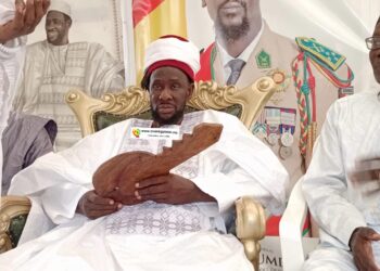 Urgent : la guerre de leadership relancée en Basse-Guinée: Elhadj Moustapha installé par un groupe de sages
