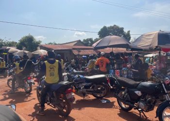 Boké : les conducteurs de taxi-moto contestent le prix du permis fixé à 800 000 GNF