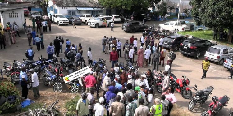 Siège de la SEG : 680 travailleurs manifestent et dénoncent l’injustice au sein de l’entreprise