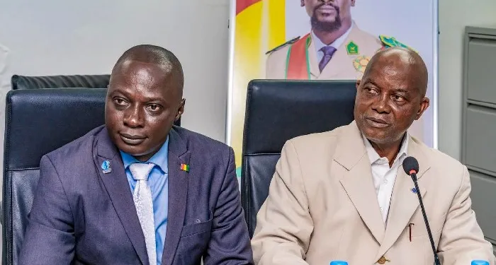 Le gouvernement prend finalement au sérieux la menace de grève de l’intersyndical de l’éducation : annonce du début des discussions