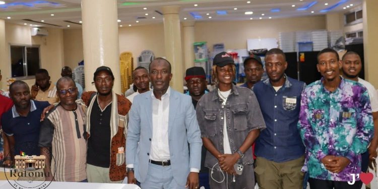 Promotion des talents locaux: le PDS de Ratoma reçoit l’artiste Junior Barry en prélude à son concert