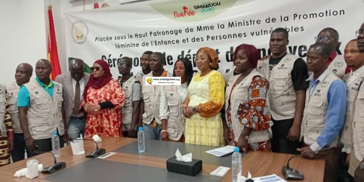 Ministère de la Promotion Féminine : 15 boursiers du CNO en partance pour trois ans de formation au Togo