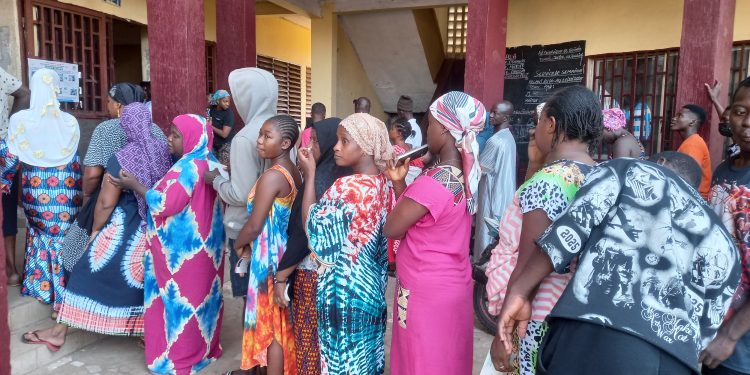 Scrutin Présidentiel : notre constat dans plusieurs bureaux de vote à Gbessia