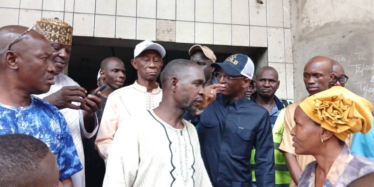 Incendie dans une école à Madina : Badra Koné dénonce des conditions d’apprentissage « inadéquates » et ferme l’établissement