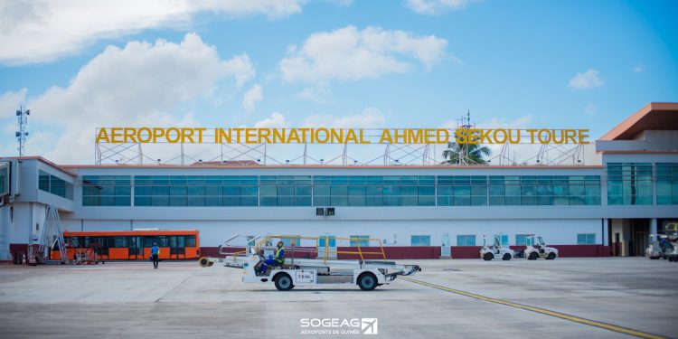 lPerformances Aéroport Ahmed Sékou Touré 2025 'aéroport AST