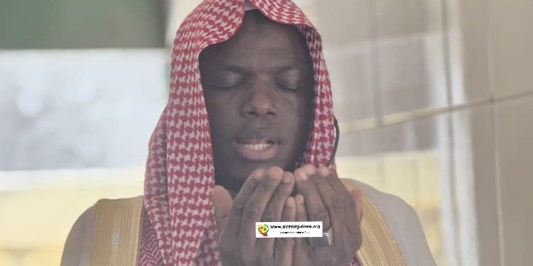 Grande mosquée de Sanoyah : l’imam ratib de Lansanayah Takhoui prêche contre l’injustice et pour la paix