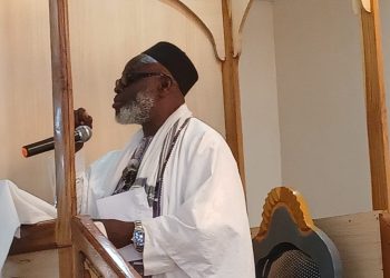 Kindia : le premier imam de la nouvelle mosquée de Kenendé prêche sur l’importance du jeûne