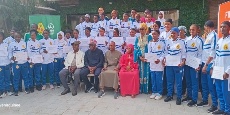Arbitrage féminin en Guinée : 26 pionnières reçoivent leur certification FIFA
