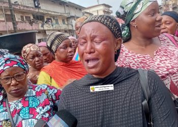 Urgent/Tension au marché Avaria: les femmes manifestent