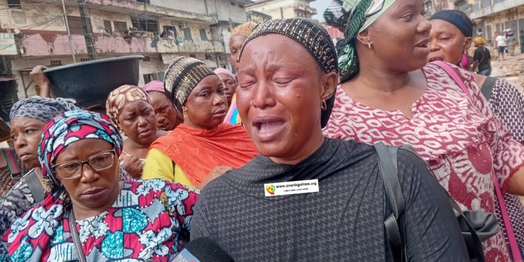Urgent/Tension au marché Avaria: les femmes manifestent