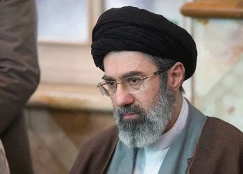 Qui est Mojtaba Khamenei, l&rsquo;homme qui pourrait devenir le prochain guide suprême de l&rsquo;Iran ?