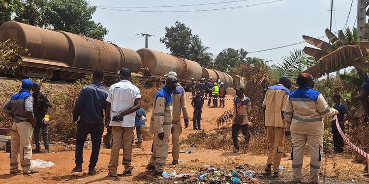 Dubréka : Un train de Rusal transportant de la soude caustique déraille à Bellevue