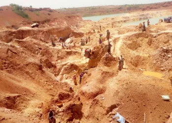 Tragédie à Mandiana : Cinq femmes perdent la vie dans un éboulement sur un site minier à Dialakoro