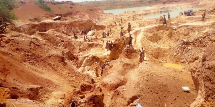 Tragédie à Mandiana : Cinq femmes perdent la vie dans un éboulement sur un site minier à Dialakoro