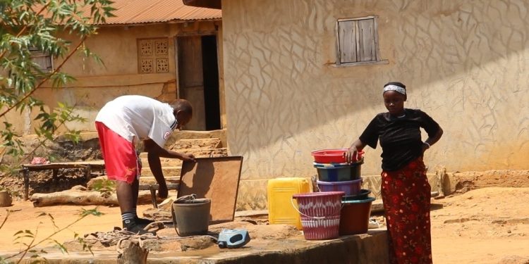 Kindia : Le cri de détresse des 3 000 habitants de Gomba Dar-es-Salam face à la pénurie d&rsquo;eau