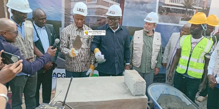 Médias : Pose de la première pierre des sièges de Simandou TV et du complexe FADEM-RRG-AGP-Horoya
