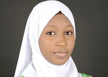 Grande finale de CUEG 2026 : « V Midia Collect est une solution innovante de gestion des déchets… », Aminata Koivogui, Candidate de l’Université Koffi Annan de Guinée !